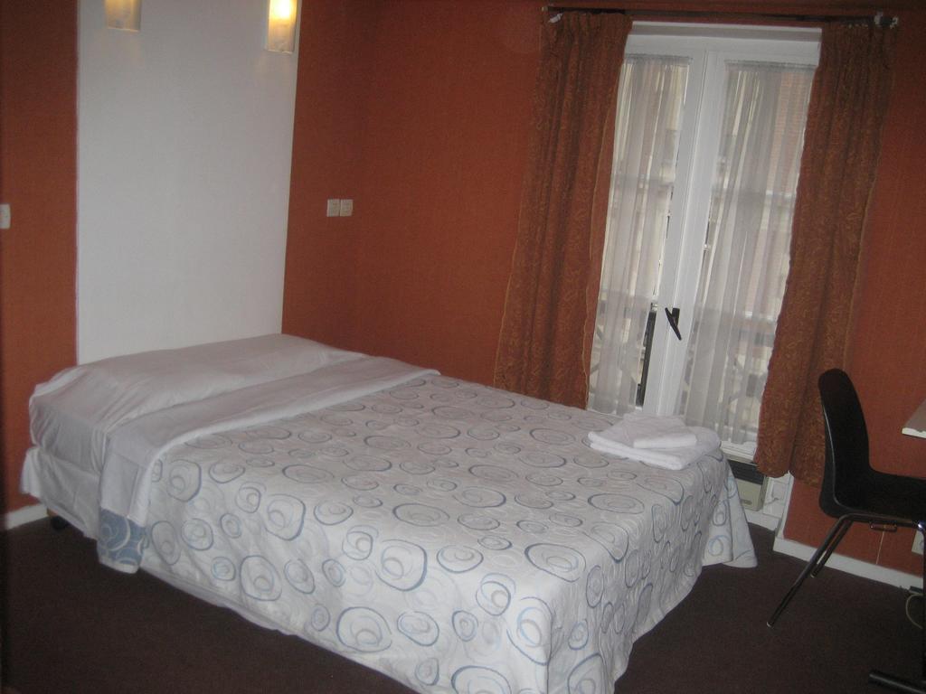 Hotel Meteore Paris Room photo